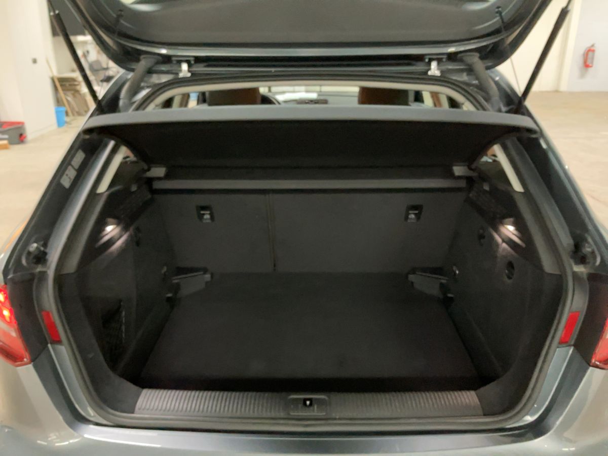 Audi A3 2015 — photo 17