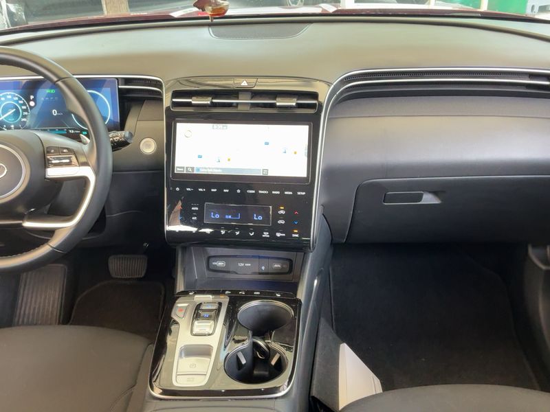 Hyundai Tucson 1.6 T-GDI Mild-Hybrid Tecno Sky 2WD — zdjęcie 12
