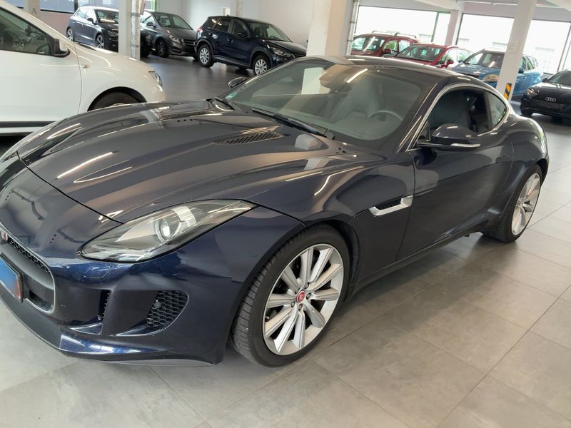 Jaguar F-TYPE 3.0 V6 — zdjęcie 2