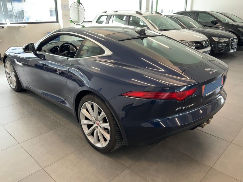 Jaguar F-TYPE 3.0 V6 — zdjęcie 3