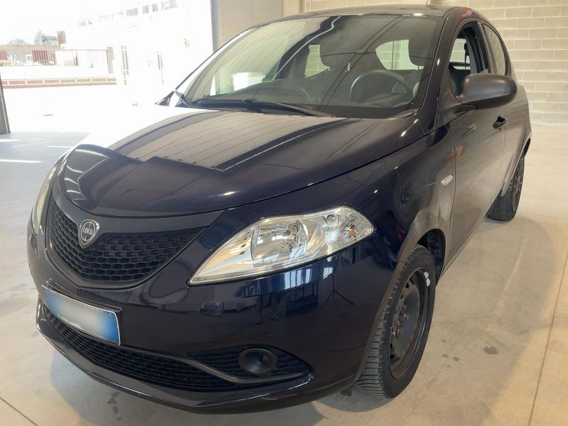 Lancia Ypsilon 1.2 Elefantino Blu