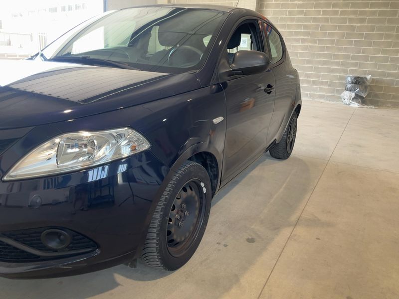 Lancia Ypsilon 1.2 Elefantino Blu — zdjęcie 2