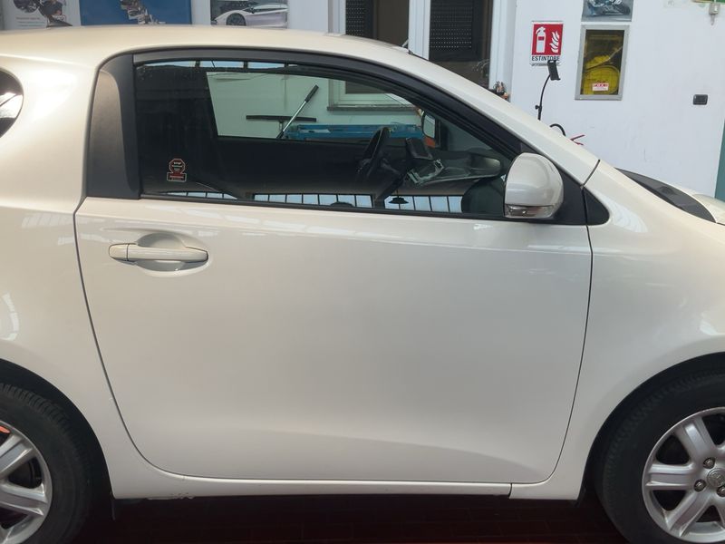Toyota iQ 1.0 VVT-i — zdjęcie 7