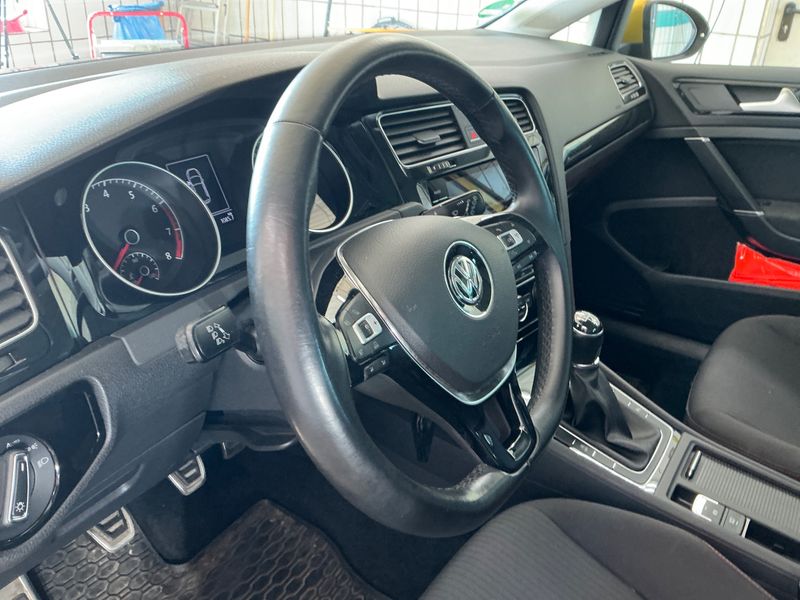 Volkswagen Golf VII 1.0 TSI Sound 2018 – снимка 30