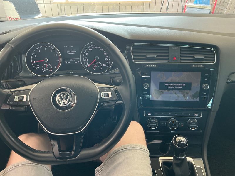 Volkswagen Golf VII 1.0 TSI Sound 2018 – снимка 17