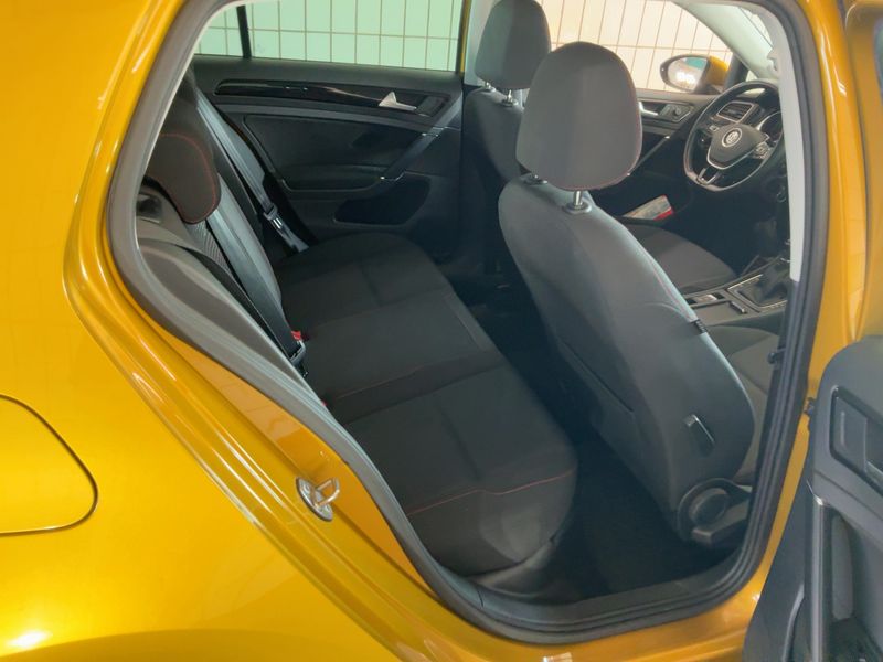 Volkswagen Golf VII 1.0 TSI Sound 2018 – снимка 19