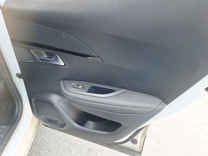 Peugeot 2008 1.2 PureTech GT Pack 2020 – снимка 45