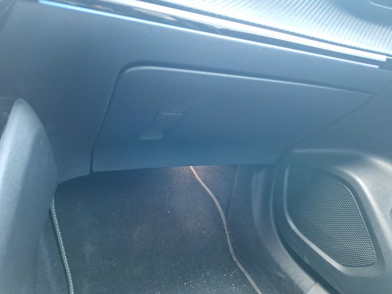Peugeot 2008 1.2 PureTech GT Pack 2020 – снимка 42