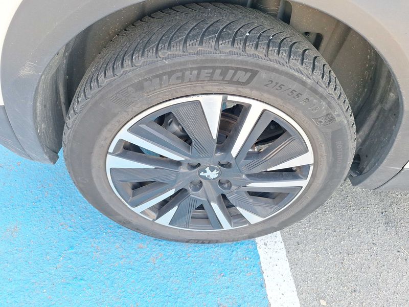Peugeot 2008 1.2 PureTech GT Pack 2020 – снимка 29