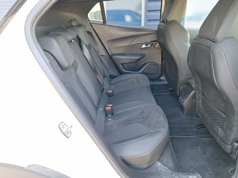Peugeot 2008 1.2 PureTech GT Pack 2020 – снимка 14
