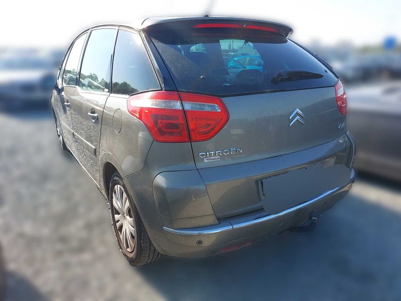 Citroen C4 Picasso 1.6 HDi Exclusive — zdjęcie 3