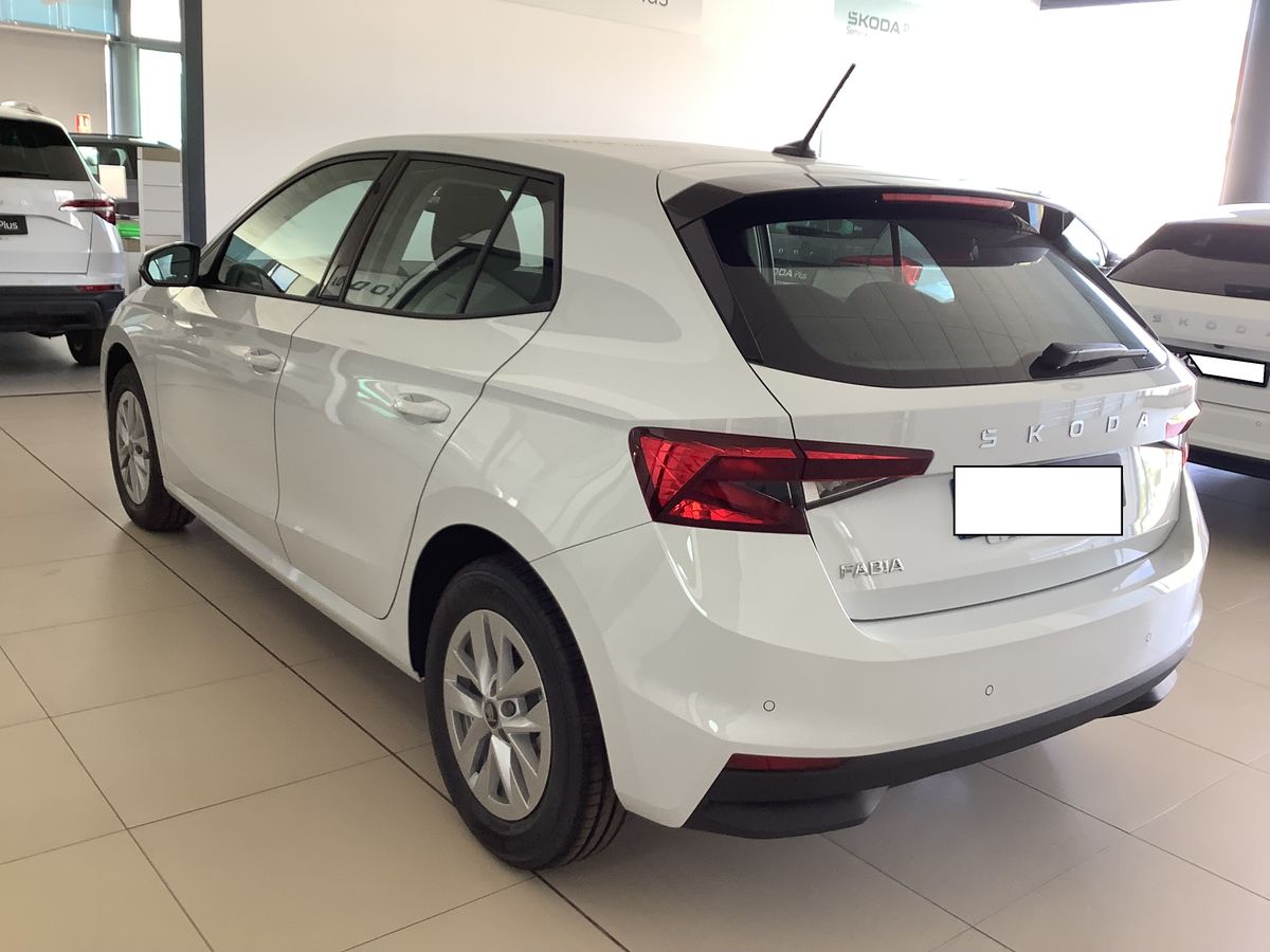 Skoda Fabia 2025 — photo 4