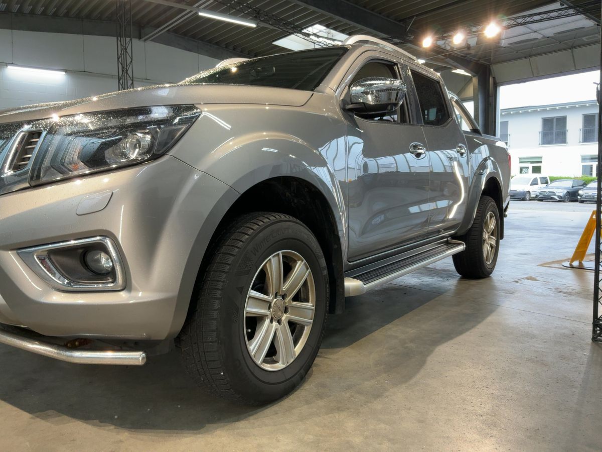 Nissan NP300 Pick-up 2.3 dCi Tekna Double Cab 4x4