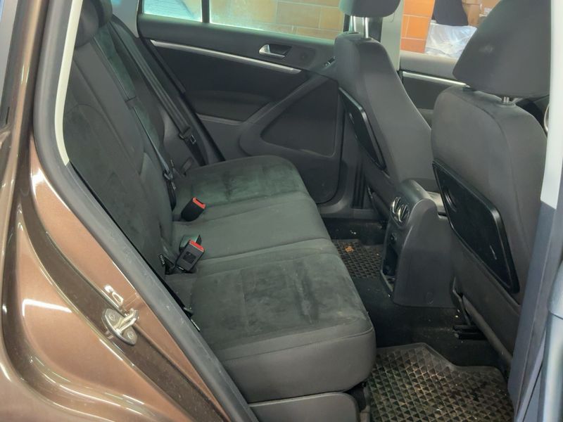 Volkswagen Tiguan 2.0 TDI Sport & Style 4Motion — zdjęcie 14
