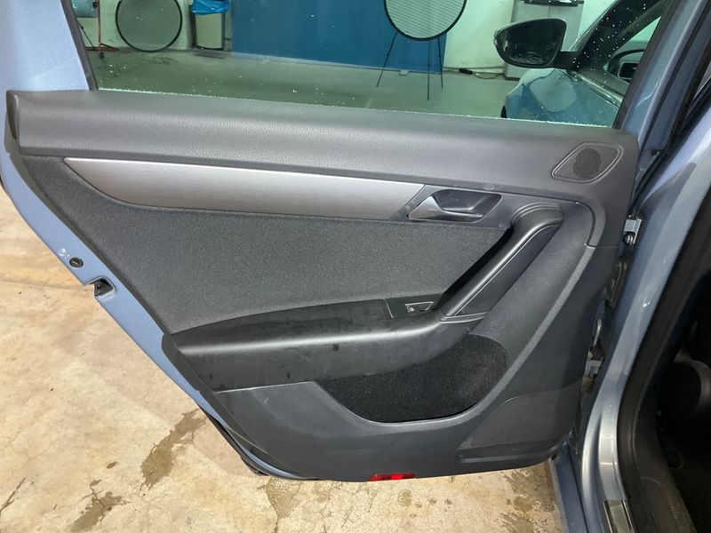 Volkswagen Passat 2.0 TSI Comfortline 2012 – снимка 28