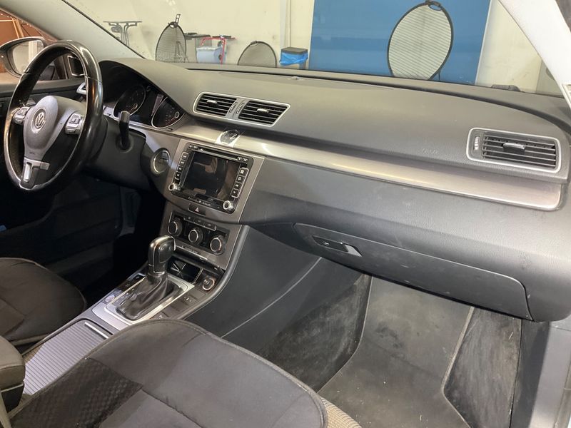 Volkswagen Passat 2.0 TSI Comfortline 2012 – снимка 26