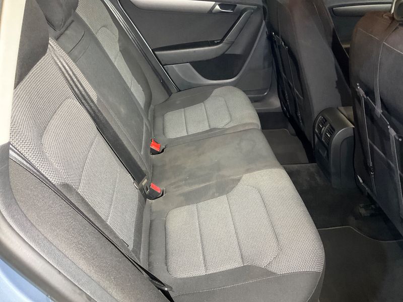 Volkswagen Passat 2.0 TSI Comfortline 2012 – снимка 32