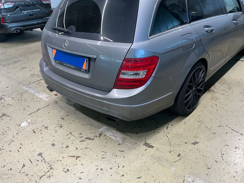Mercedes-Benz C-Klasse C 350 CDI T BlueEfficiency Avantgarde 2014 – снимка 29