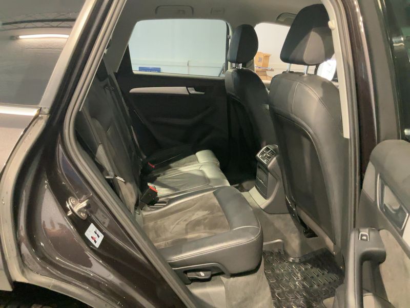 Audi Q5 2.0 TDI quattro — zdjęcie 14