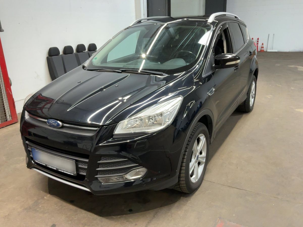 Ford Kuga 2016 — photo 1