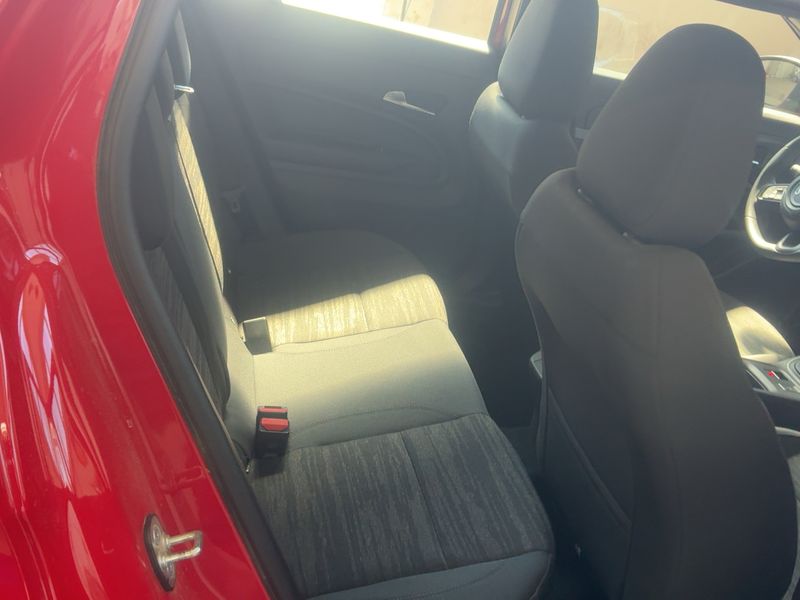 Jeep Avenger 1.2 T-GDI Longitude — zdjęcie 14