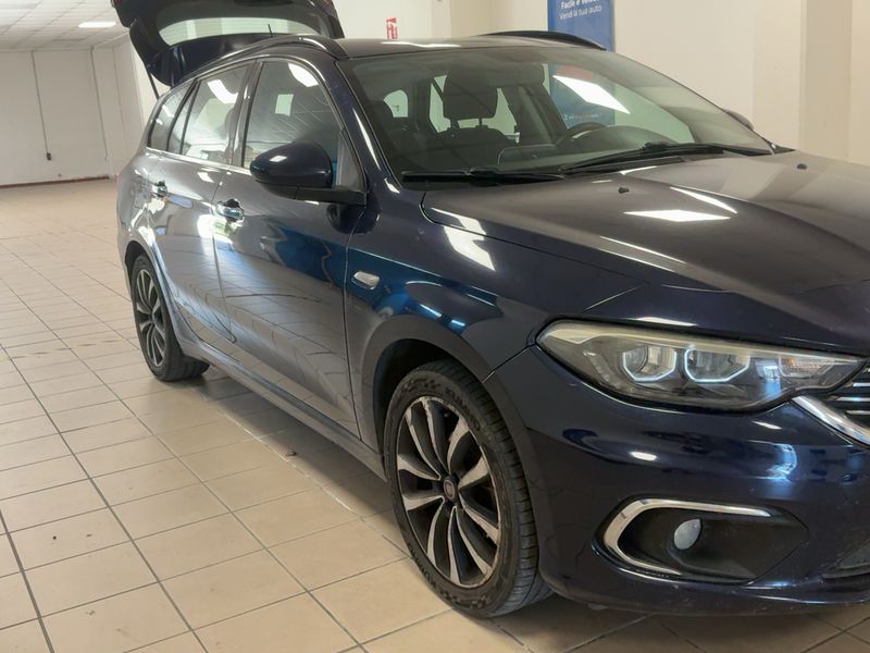 Fiat Tipo 1.6 JTDM Lounge 2017 – снимка 12
