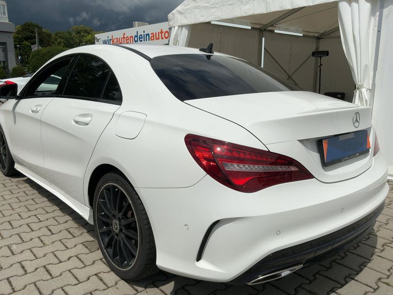 Mercedes-Benz CLA-Klasse CLA 200 AMG Line — zdjęcie 3