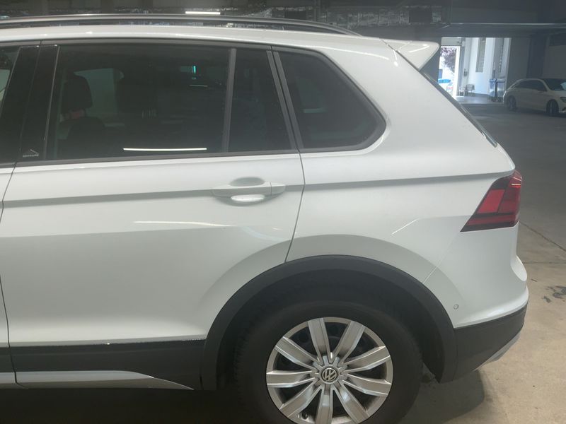 Volkswagen Tiguan 2.0 TDI Offroad 4Motion 2019 – снимка 6