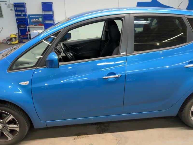 Hyundai ix20 1.4 Passion Blue — zdjęcie 4