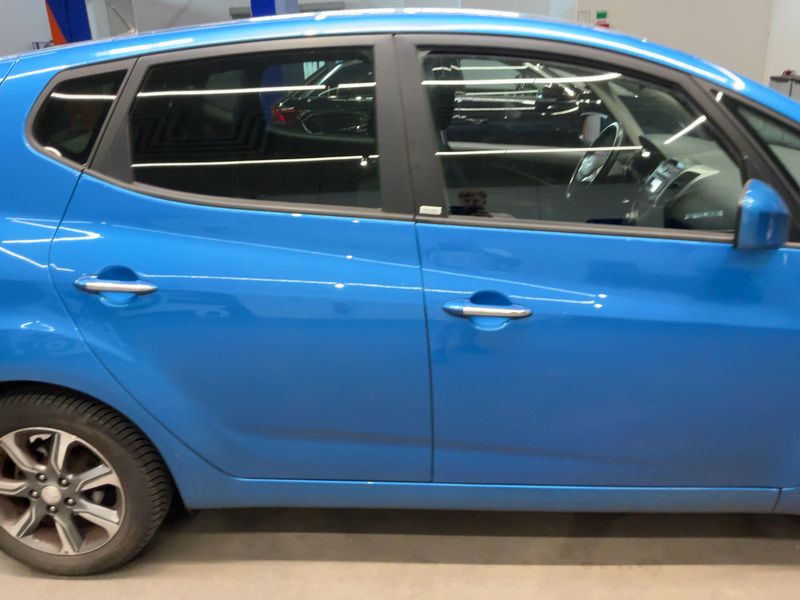 Hyundai ix20 1.4 Passion Blue — zdjęcie 7