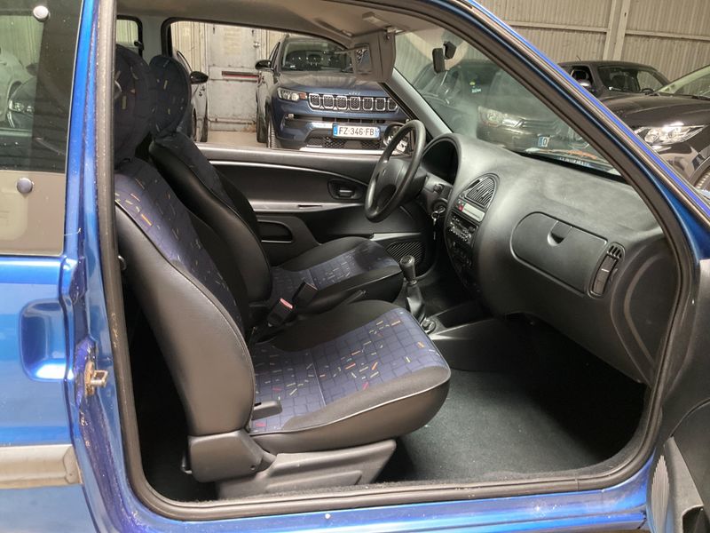 Citroen Saxo 1.0 — zdjęcie 3