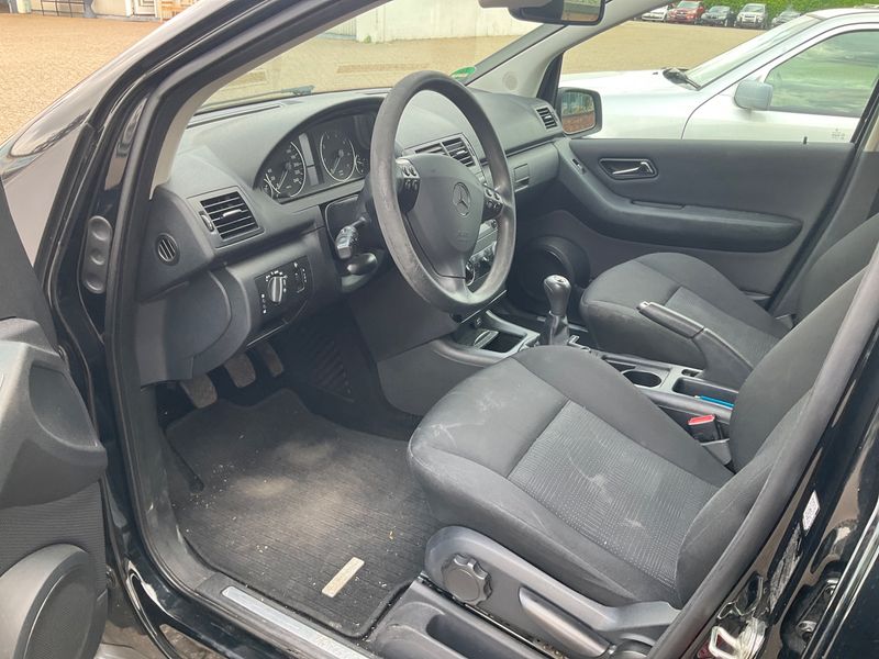Mercedes-Benz A-Klasse A 160 Classic — zdjęcie 3