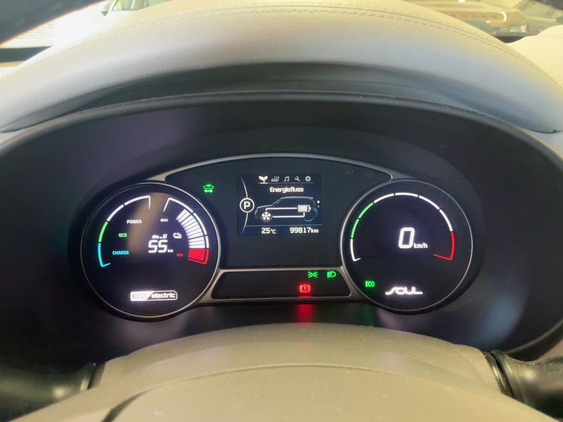 Kia Soul electric drive 81 kW EV — zdjęcie 13