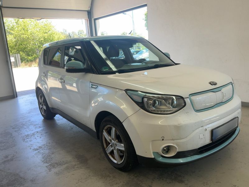 Kia Soul electric drive 81 kW EV — zdjęcie 8