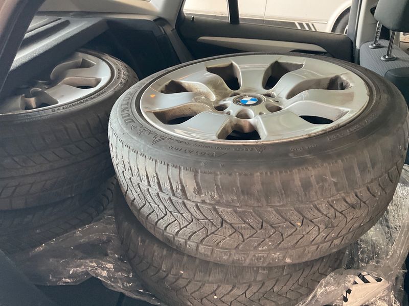 BMW X1 xDrive 20i 2015 – снимка 15