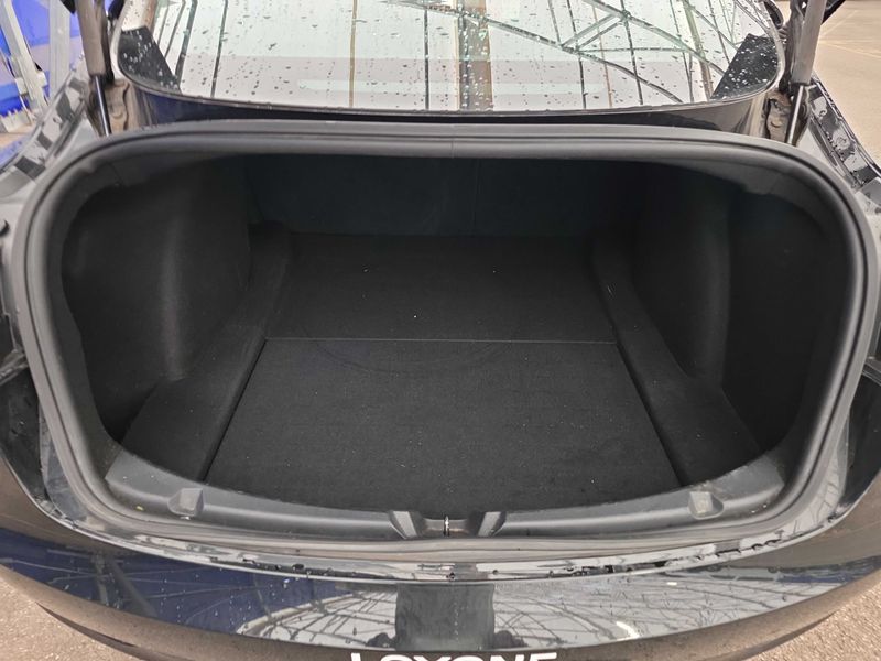 Tesla Model 3 Long Range Dual AWD AWD — zdjęcie 9