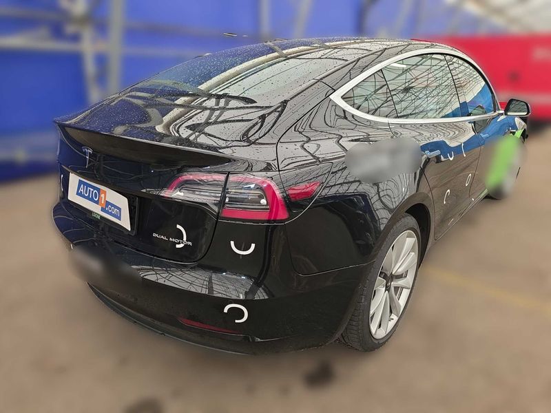 Tesla Model 3 Long Range Dual AWD AWD — zdjęcie 5
