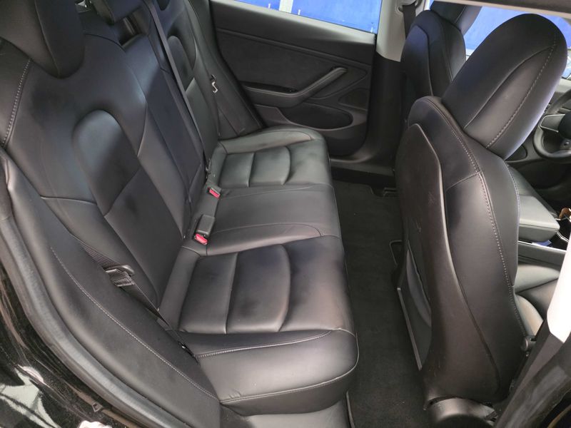 Tesla Model 3 Long Range Dual AWD AWD — zdjęcie 14