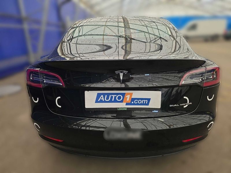 Tesla Model 3 Long Range Dual AWD AWD — zdjęcie 4