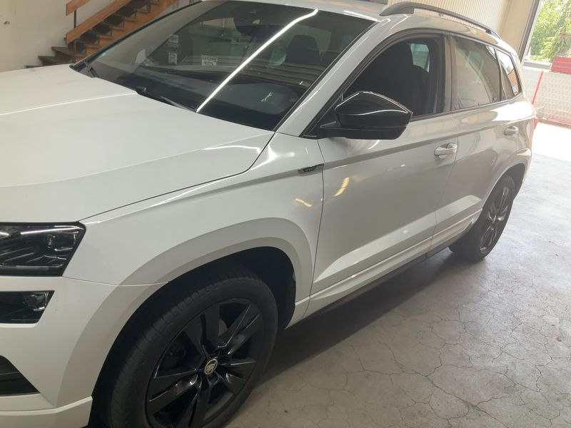Skoda Karoq 1.5 TSI ACT SportLine — zdjęcie 2