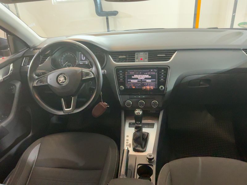 Skoda Octavia 2.0 TDI Ambition 2019 – снимка 17