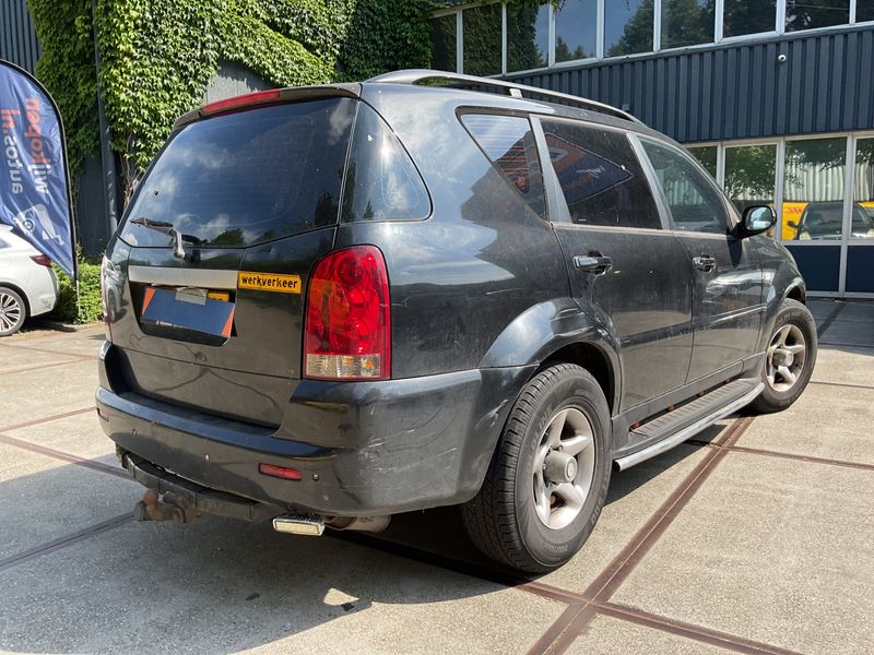 Ssangyong Rexton 3.2 320 — zdjęcie 2