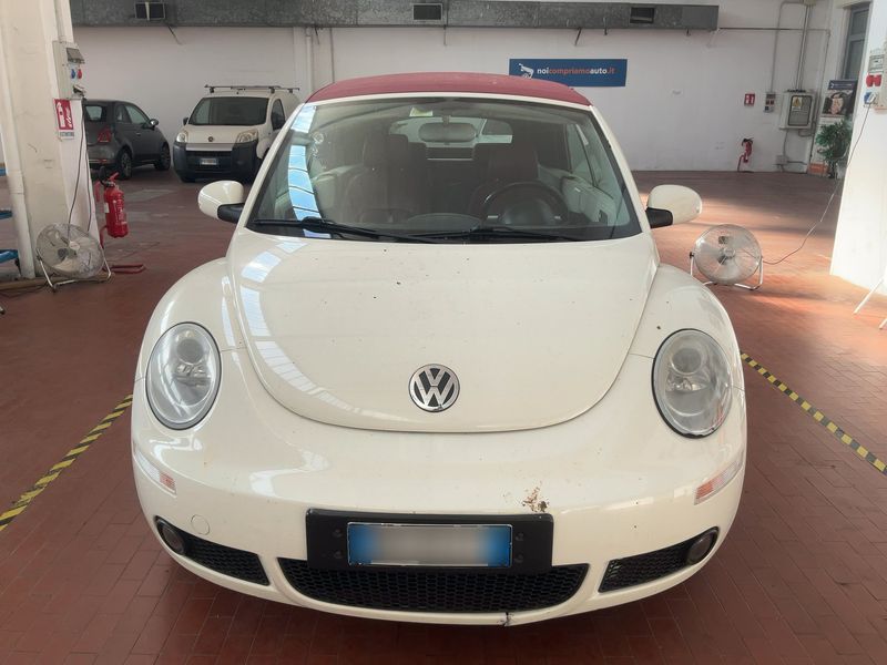 Volkswagen New Beetle 1.9 TDI Red Edition — zdjęcie 9