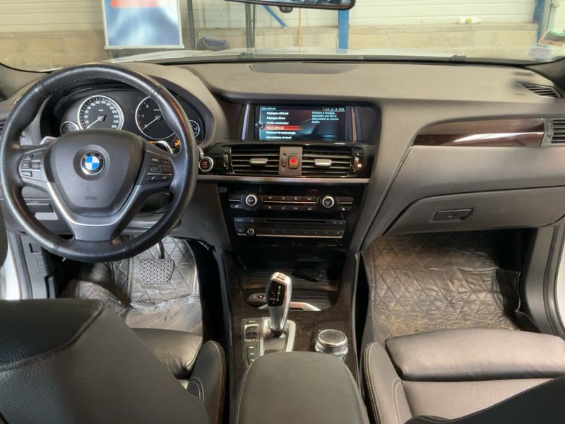 BMW X4 xDrive 20d — zdjęcie 12