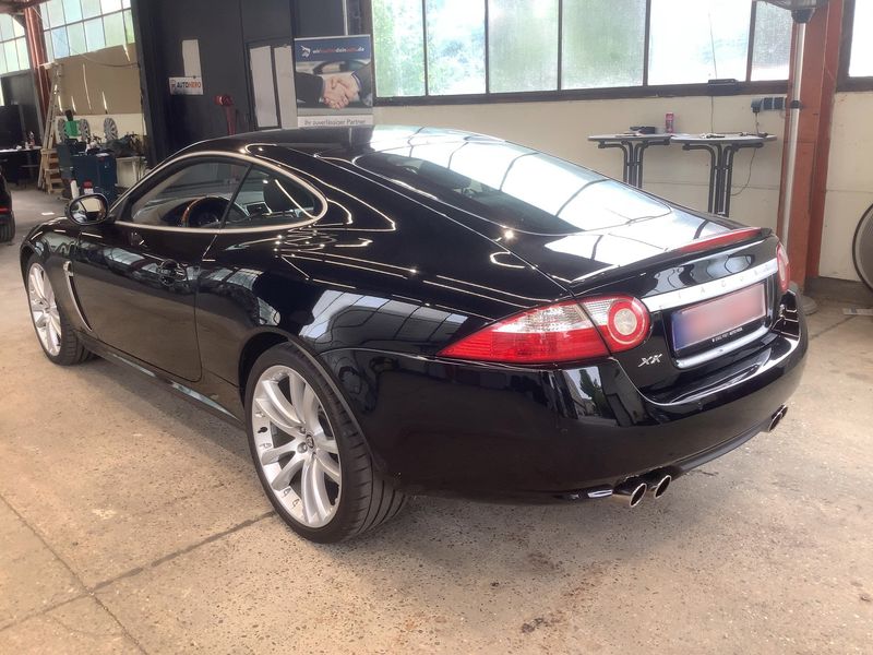 Jaguar XK 4.2 V8 Kompressor XKR — zdjęcie 3