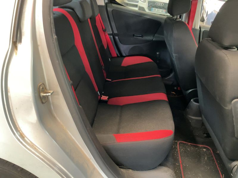 Peugeot 207 1.4 HDi Série 64 — zdjęcie 14