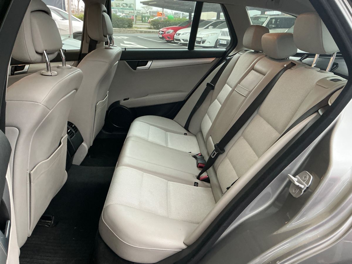 Mercedes-Benz C-Klasse 2012 — photo 30
