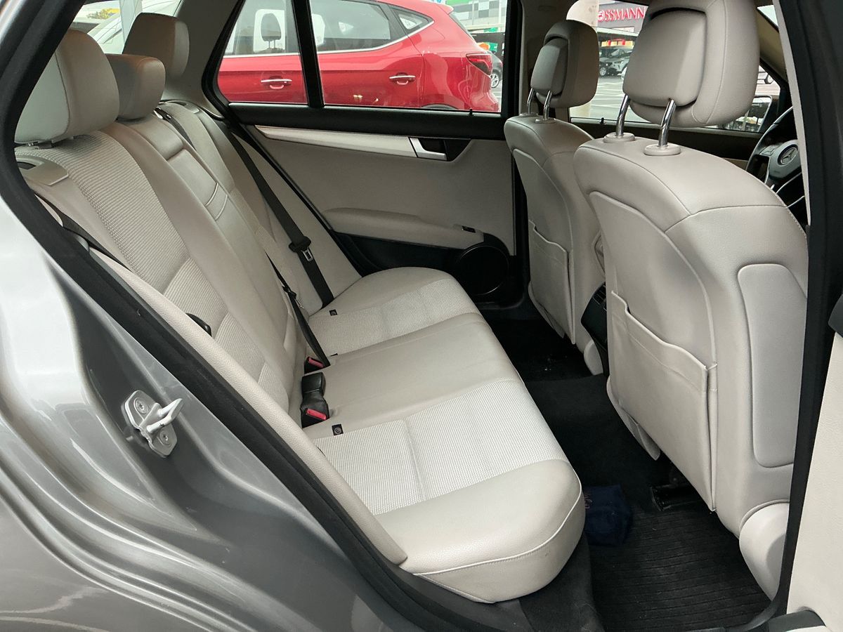 Mercedes-Benz C-Klasse 2012 — photo 20