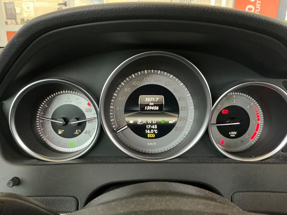 Mercedes-Benz C-Klasse 2012 — photo 19