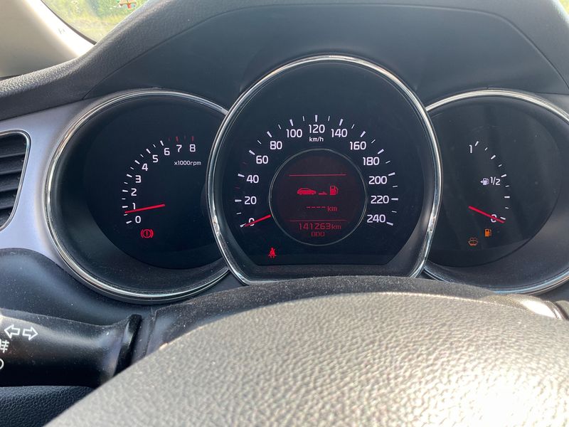 Kia cee'd 1.4 FIFA World Cup Edition — zdjęcie 13
